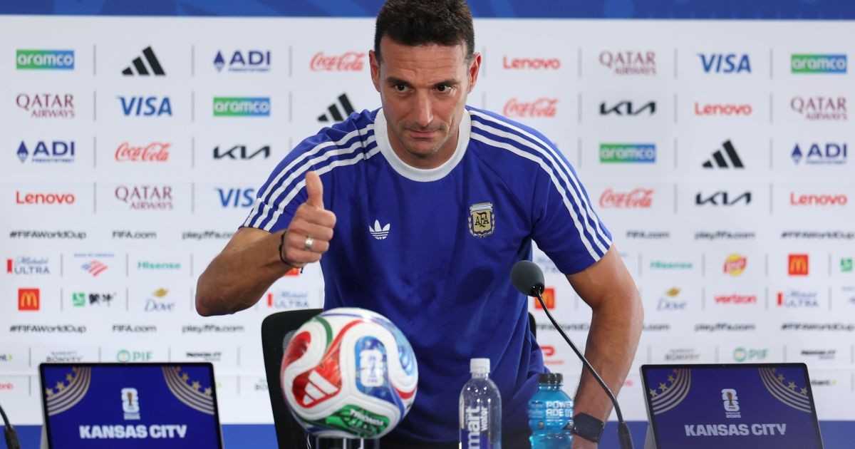 Scaloni diz que possível permanência na Argentina “não depende de Messi”