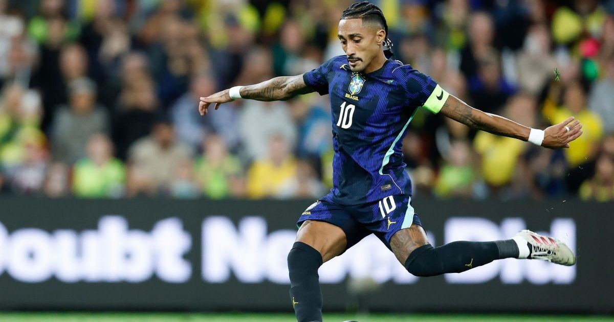 Raphinha tem edema na coxa e é cortado do amistoso da Seleção contra Índia