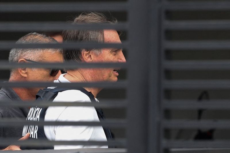 Jair Bolsonaro pode votar nas eleições 2026 após ser condenado? Entenda