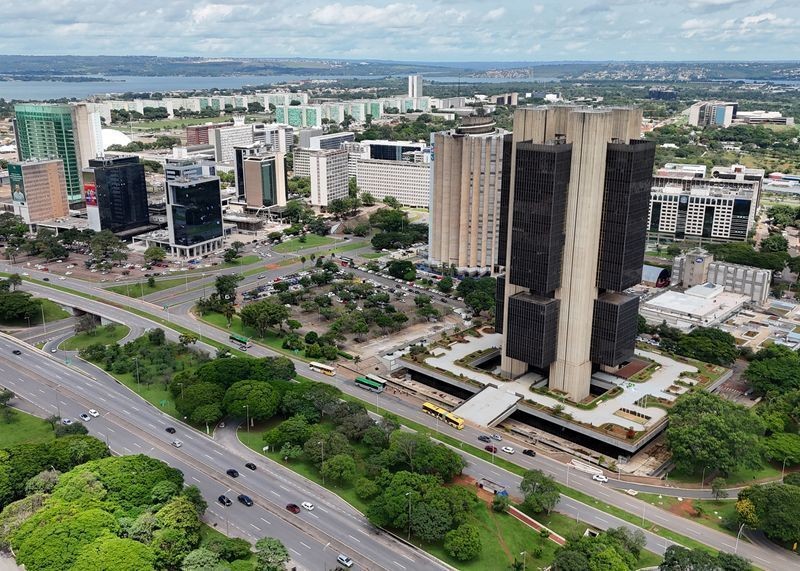 BC: Dívida bruta do governo geral avança para 82,9% do PIB em agosto