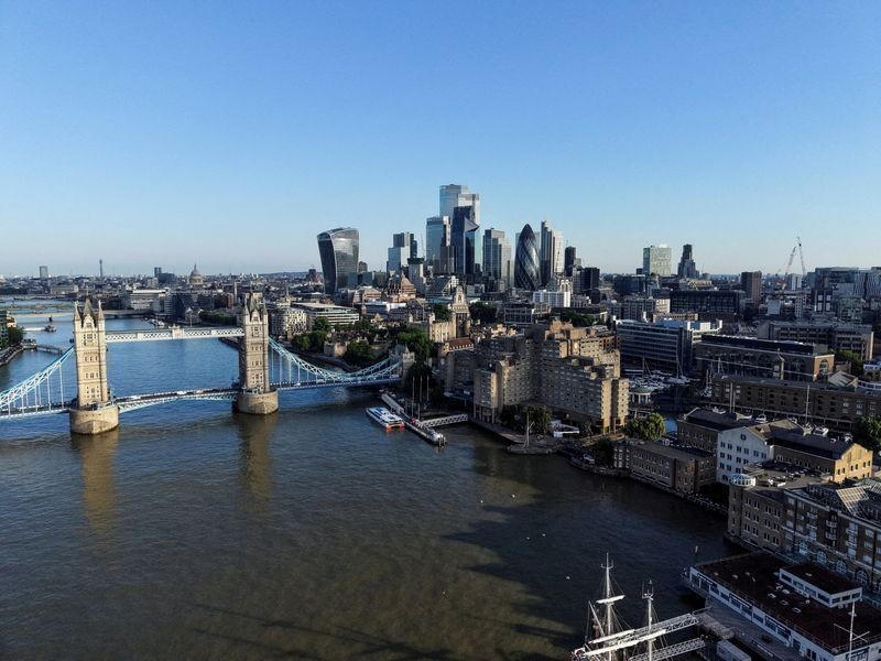 Reino Unido lidera crescimento do G7 com alta de 0,4% no PIB do 2º tri