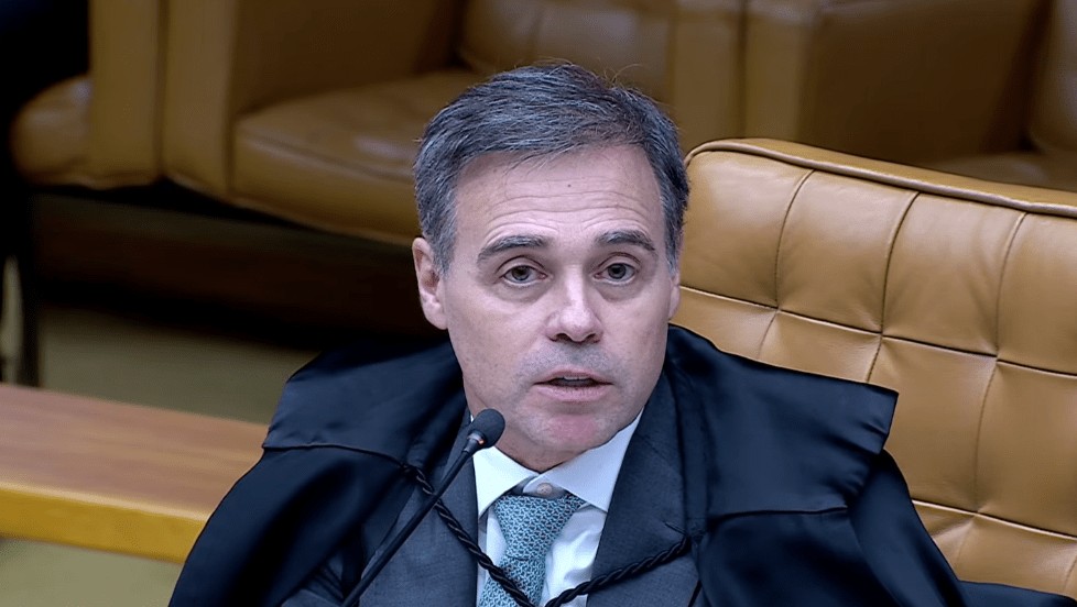 Mendonça vota para manter proibição de posts sobre Nossa Senhora