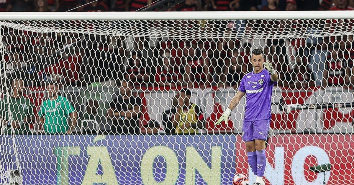 Fábio completa 46 anos e recebe homenagem do Fluminense: “Interminável”