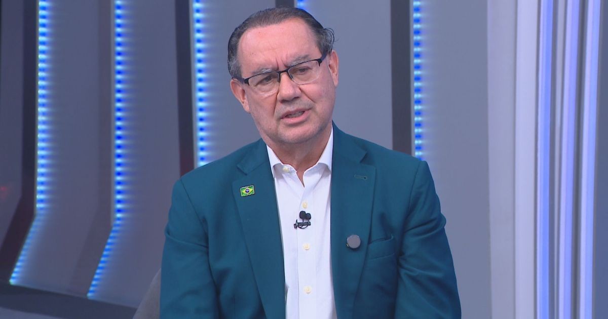 Vice de Augusto Cury diz que candidato ficará neutro no segundo turno