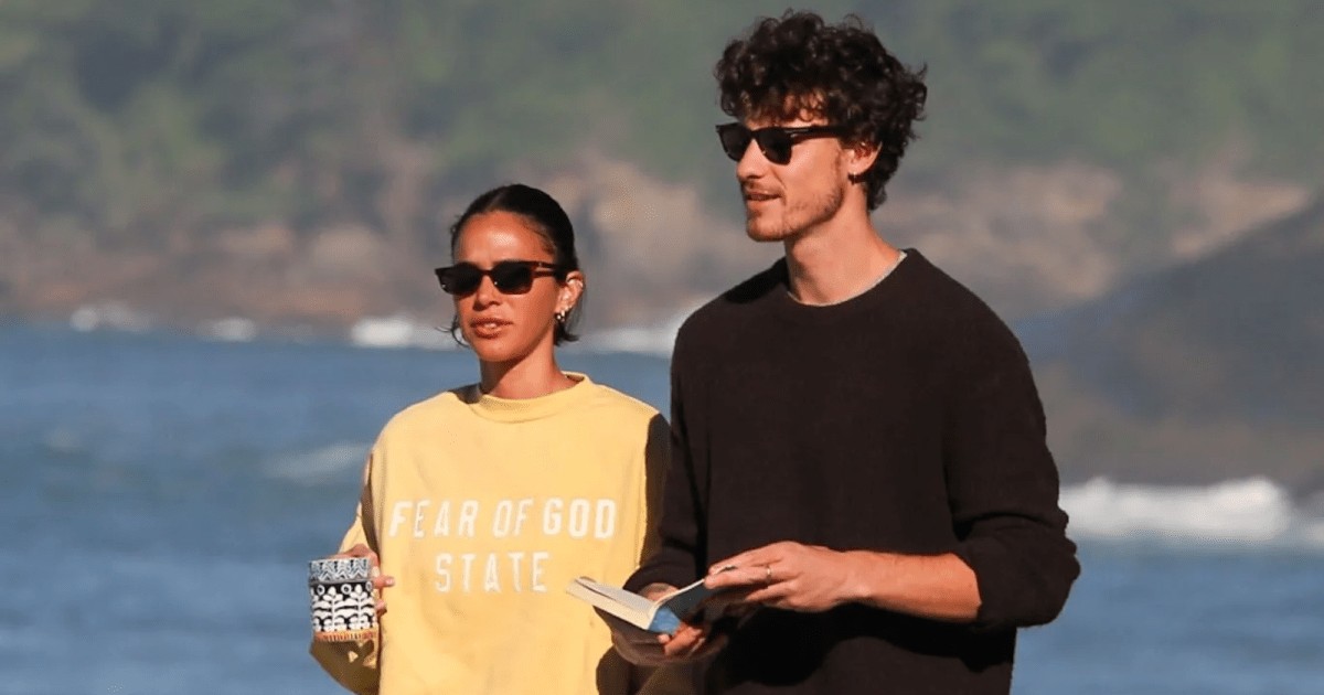 Shawn Mendes acompanha Bruna Marquezine em estreia de “Amor da Minha Vida”