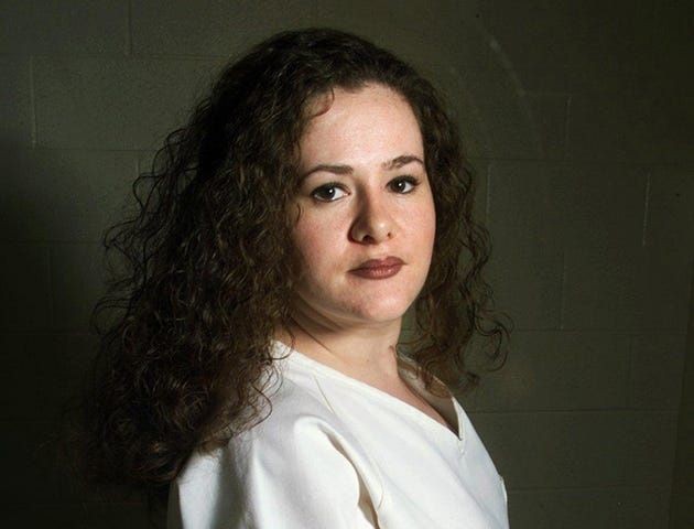 Mulher sobrevive a tentativa de execução com injeção letal nos EUA