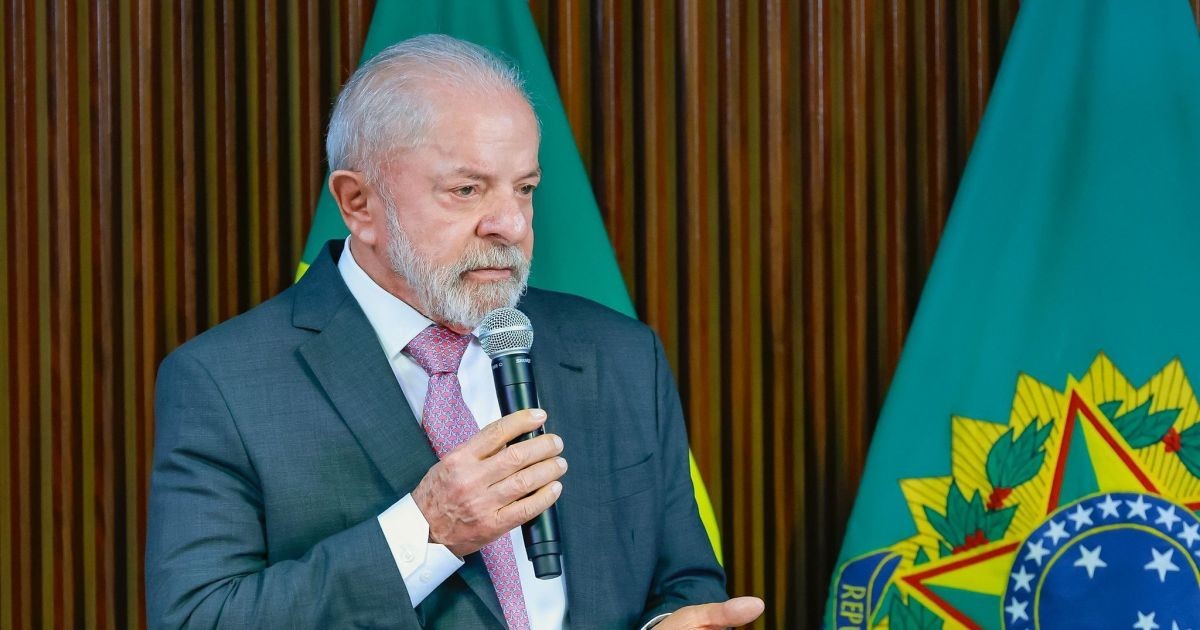 Lula determina remuneração para vítima de violência afastada do trabalho