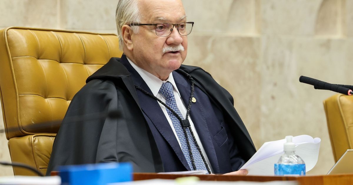 Fachin fala em “empenho incansável” do TSE em meio à embate com a Corte