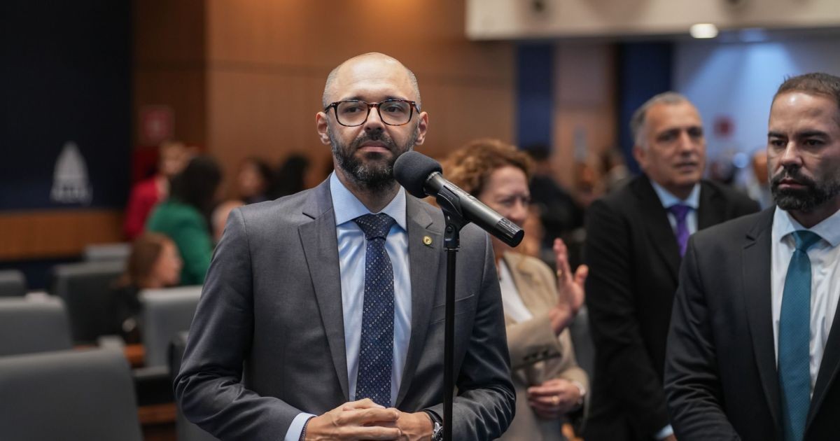 Justiça manda deputado do PL entregar armas de fogo à PF após ameaça