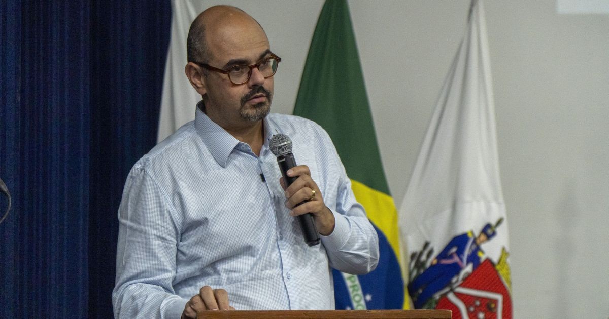 Saiba qual é o número de Mateus Simões, candidato do PSD ao governo de MG