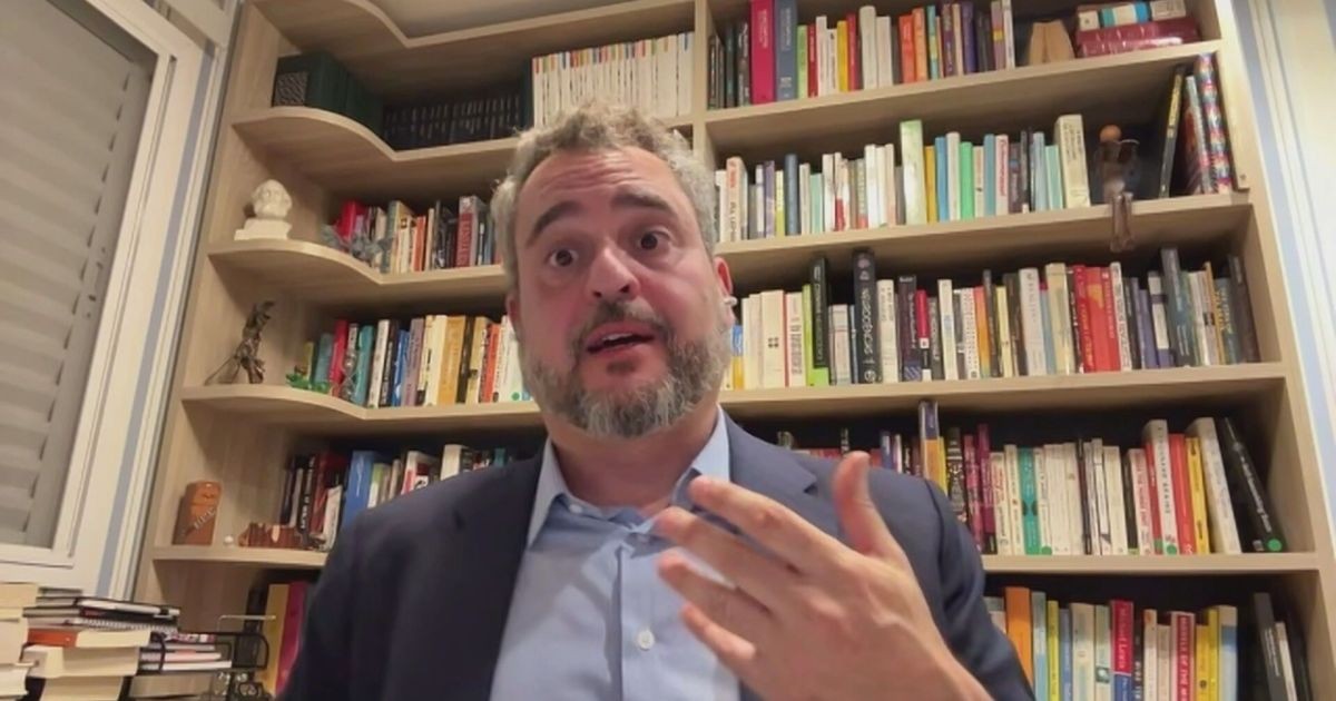 Interferência no dia do último debate é “inaceitável, diz professor