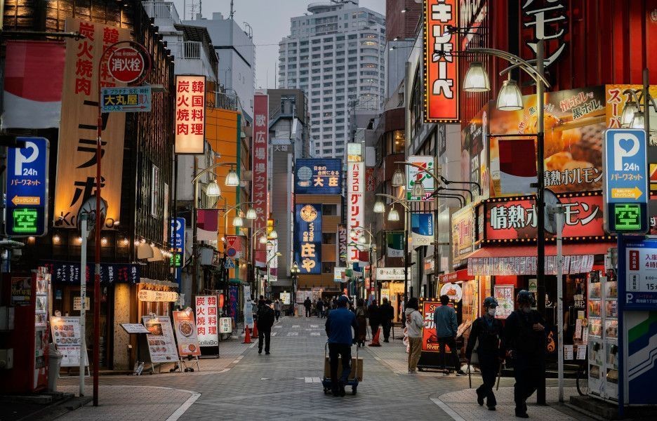 Por que ninguém fala alto no Japão? Entenda como um antigo conceito ensina a não ser um incômodo para os outros