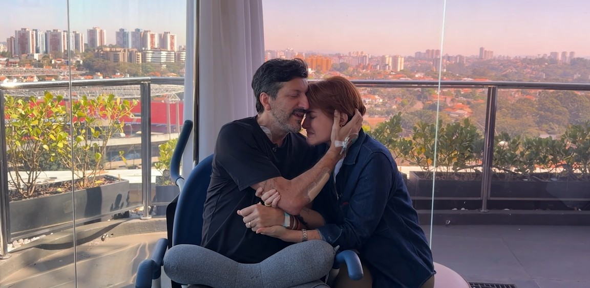 Lito Sousa e esposa se conheceram no Skype; conheça história de amor