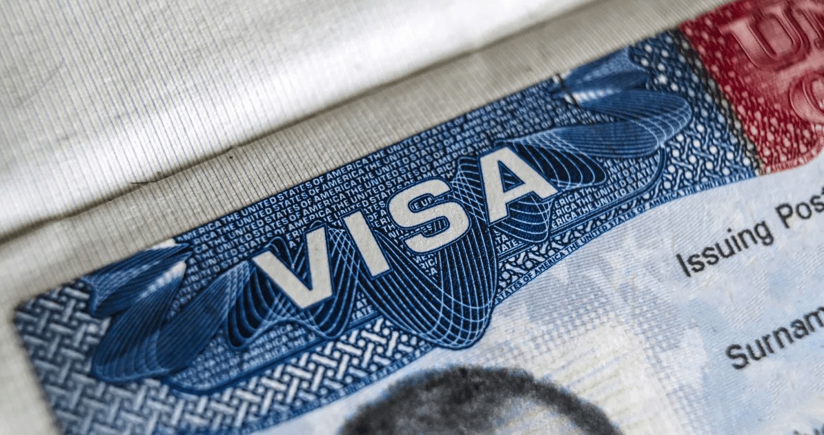 Fechamento de consulados dos EUA ao público afeta vistos; Saiba o que fazer