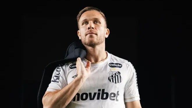 Arthur preocupa o Santos após deixar clássico contra o São Paulo com dores