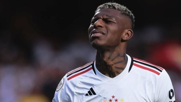 Arboleda pede desculpas à torcida do São Paulo após derrota para o Santos