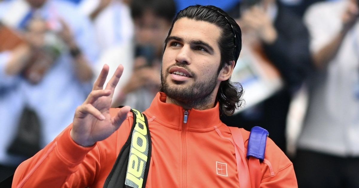 Alcaraz vence italiano e avança às quartas do ATP de Tóquio