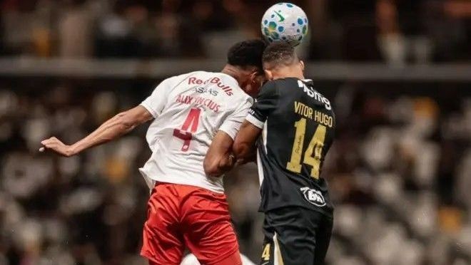 Bragantino atualiza boletim médico de Alix Vinícius após choque de cabeça
