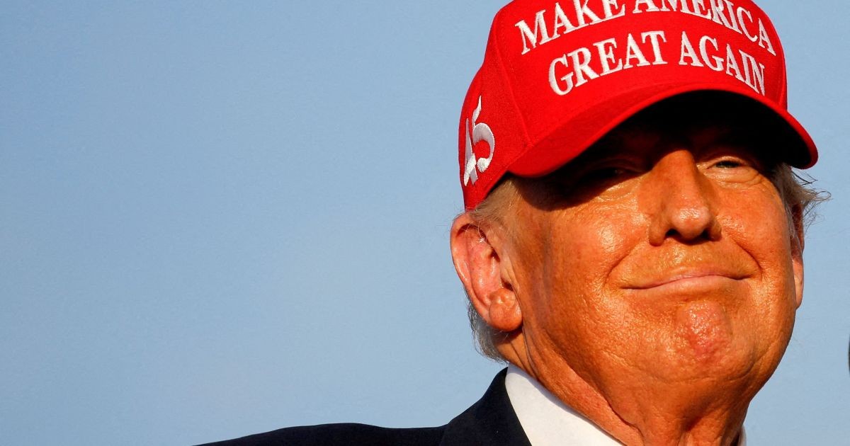 Latinos se afastam de Trump e voltam a apoiar democratas, diz pesquisa