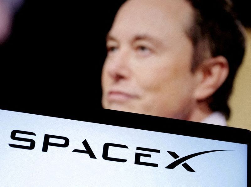 Elon Musk planeja mudar nome da SpaceXAI após pressão de Trump