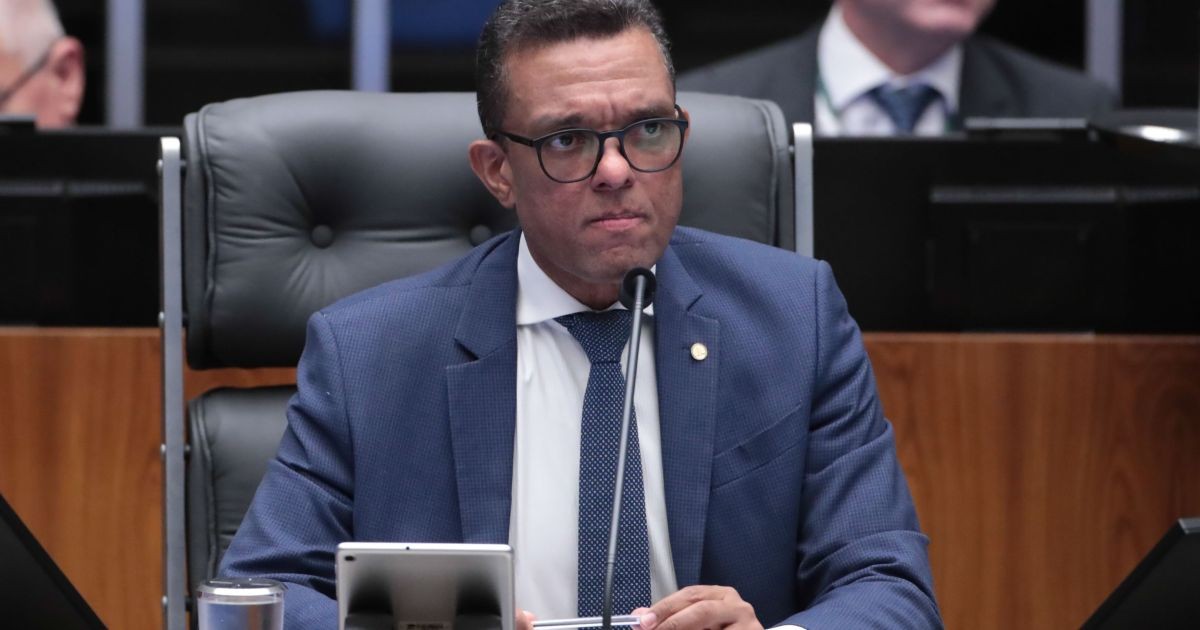 Após rompimento com Bolsonaro, Otoni de Paula não é reeleito à Câmara