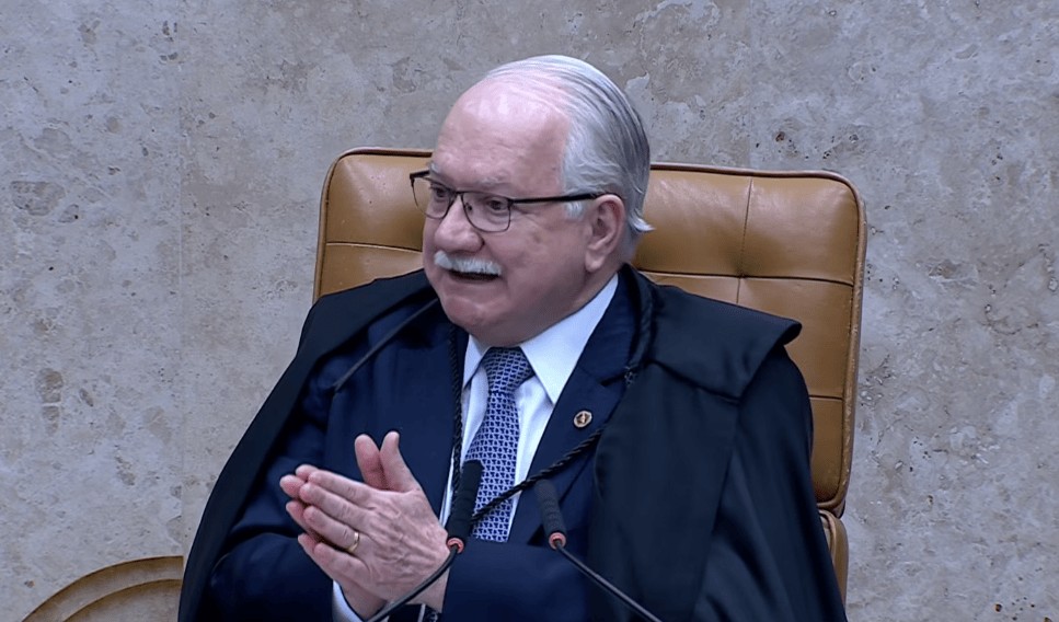 Nenhuma pretensão de poder pode prevalecer a soberania popular, diz Fachin