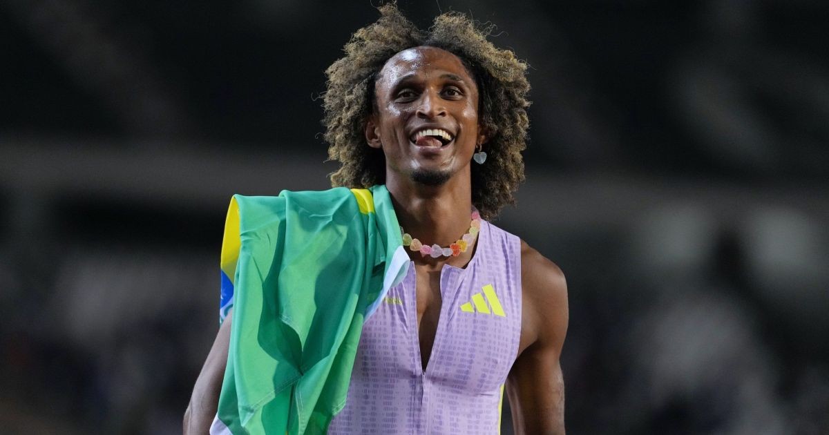 Alison dos Santos concorre ao prêmio de Atleta do Ano pela World Athletics