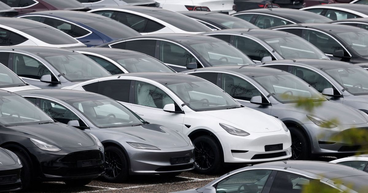 Com 2 anos seguidos de queda, vendas da Tesla voltam a crescer na Europa
