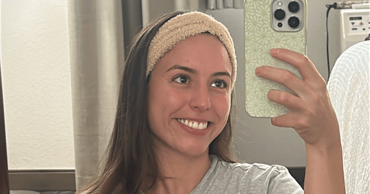 Atriz brasileira é detida por imigração dos EUA; mãe detalha más condições