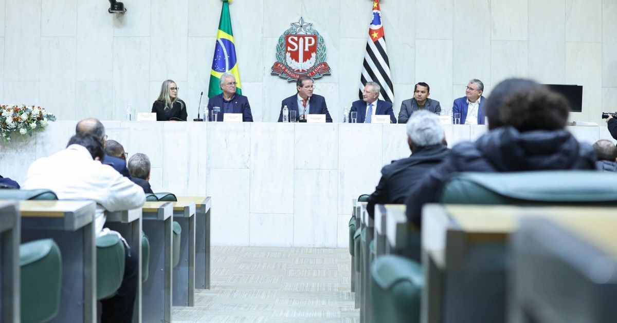 Alesp teve 55 dos 94 deputados reeleitos; renovação será de 41,5%