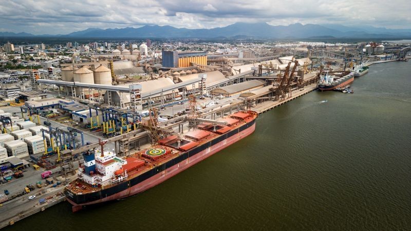 Anec projeta queda na exportação de soja e milho em outubro
