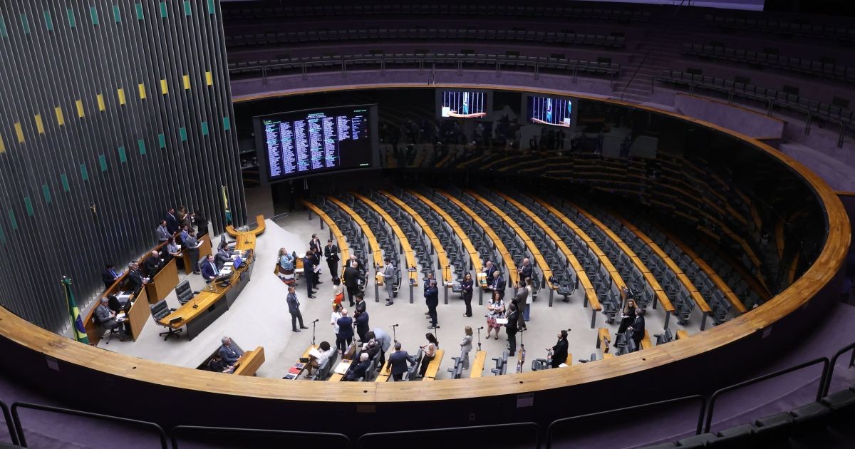 PSOL, Missão e PDT ficam fora da cláusula de barreira; qual o futuro?