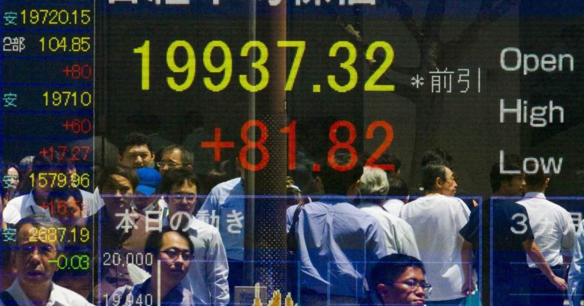 Bolsas da Ásia recuam em meio à alta do petróleo, apesar de recordes em NY