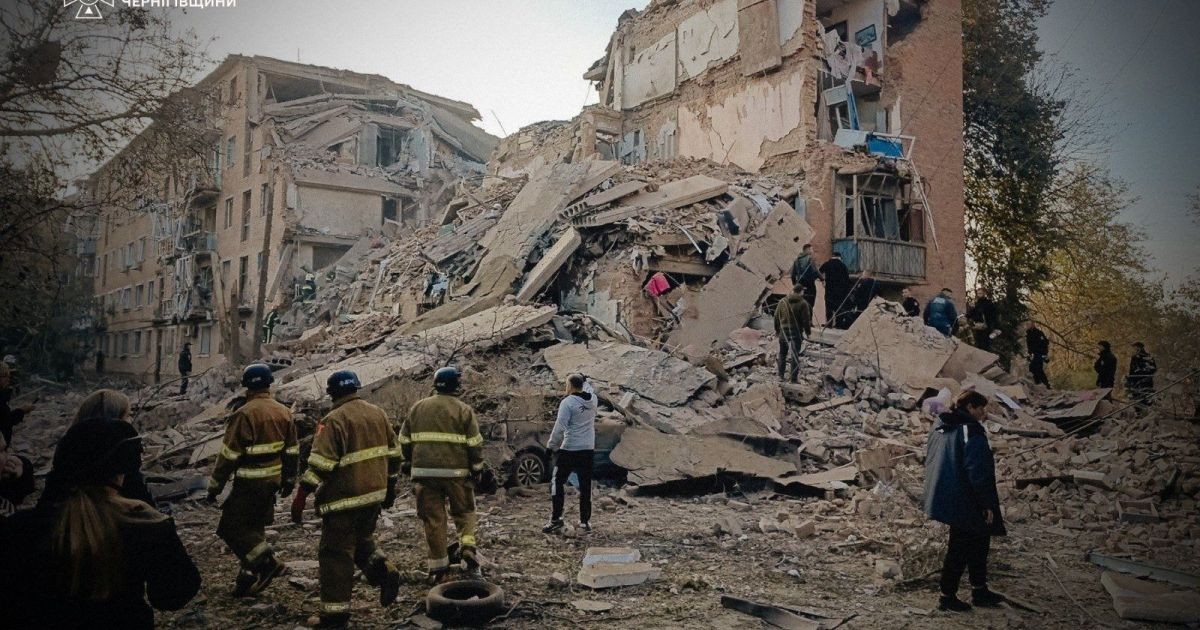 Rússia ataca Ucrânia com drones e mísseis, matando pelo menos 20 pessoas