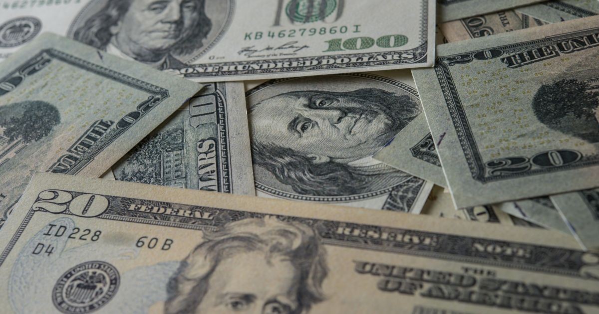 Rendimento do título de 30 anos dos EUA atinge nova máxima em 24 anos