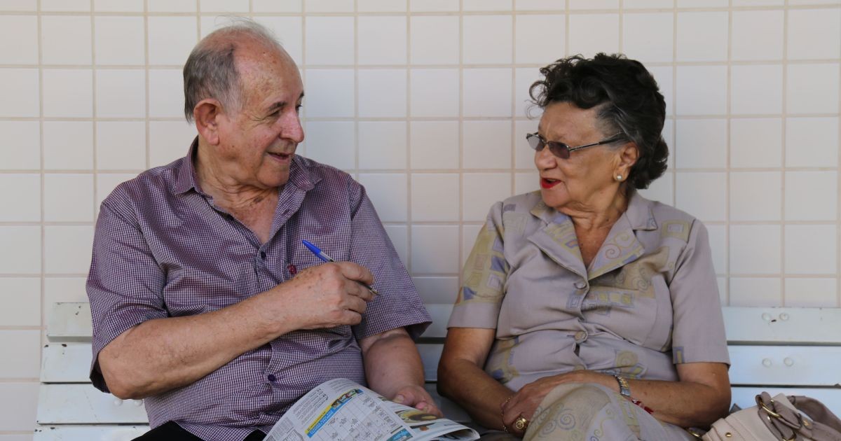Novo estudo sugere que padrões vocais de um indivíduo podem determinar como ele está envelhecendo