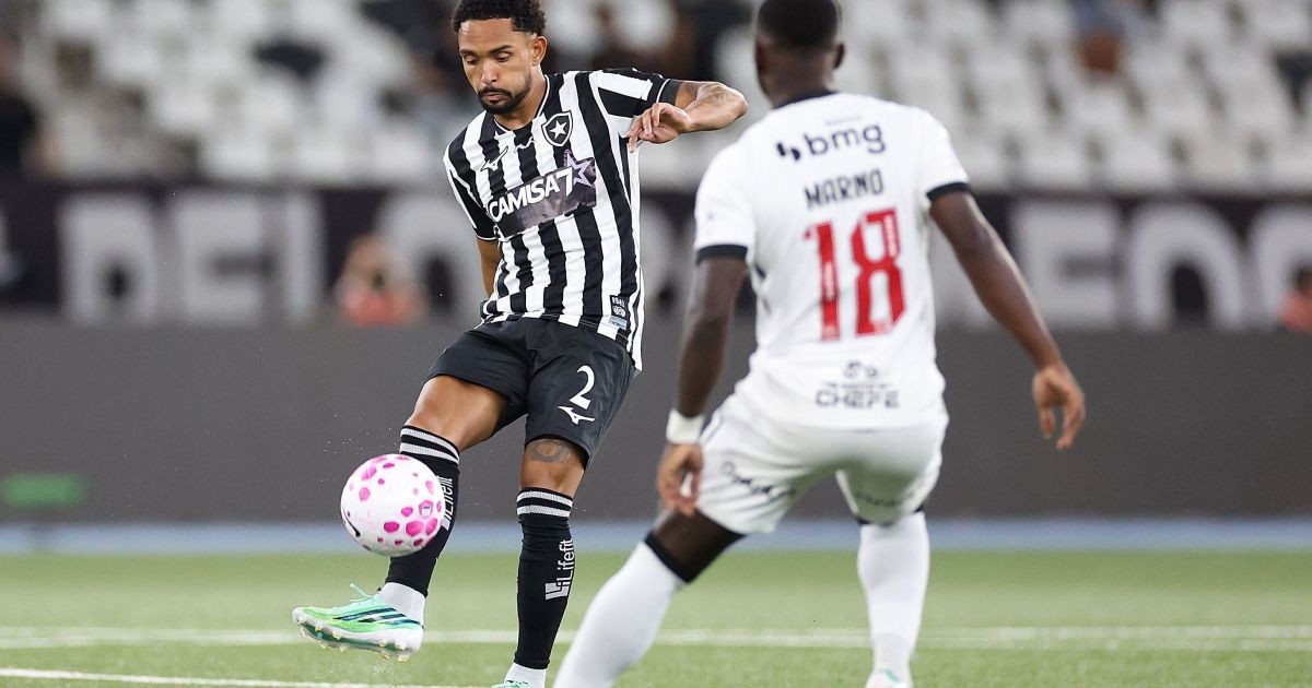 Jogadores do Botafogo são encaminhados ao hospital após clássico com Vasco