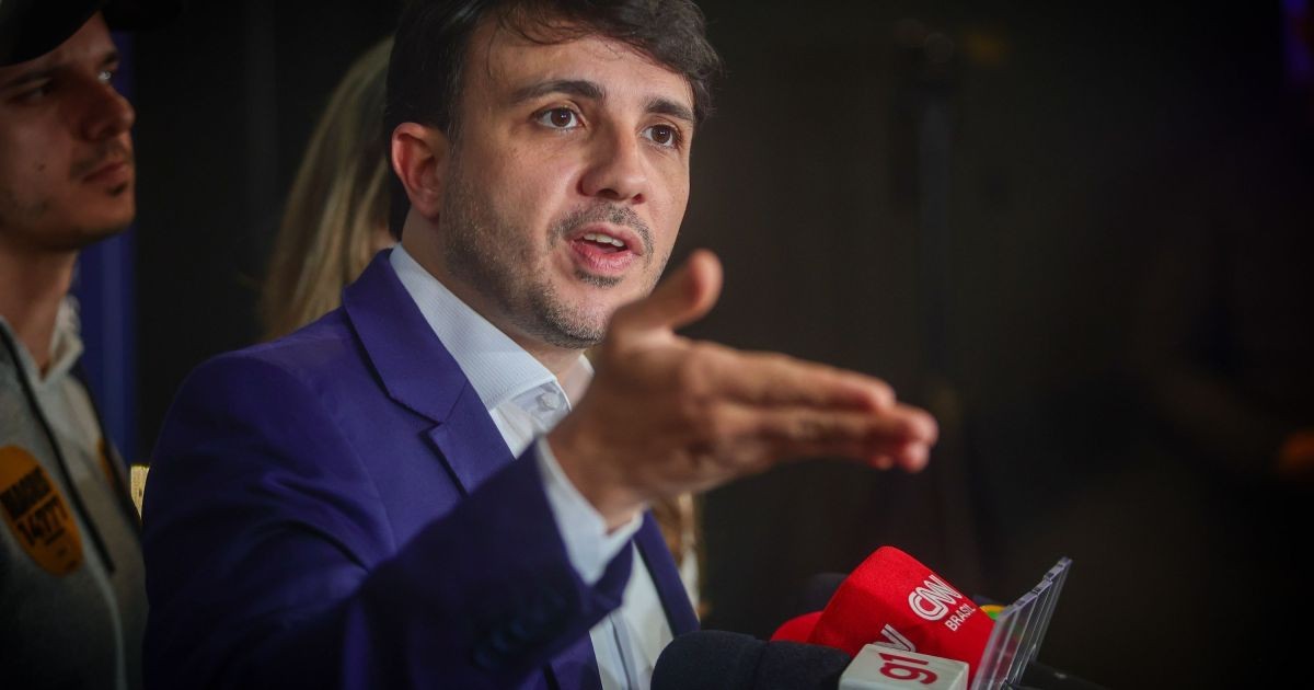 Real Time: 77% dos eleitores de Renan já definiram voto no 2° turno