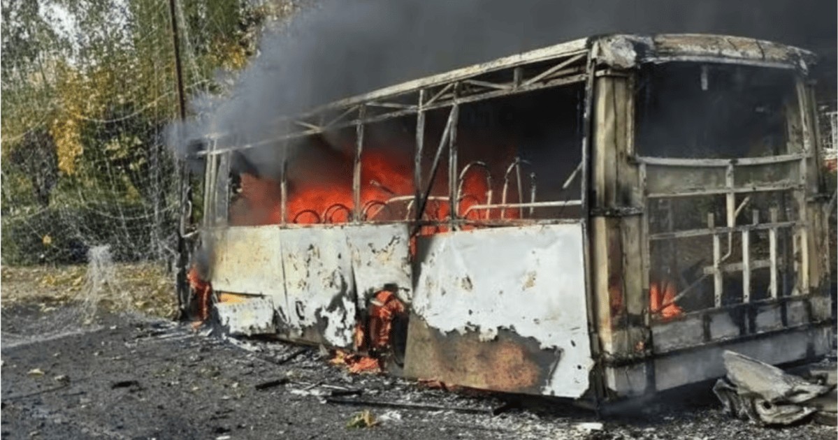 Ataque russo a ônibus deixa ao menos 30 mortos no leste da Ucrânia