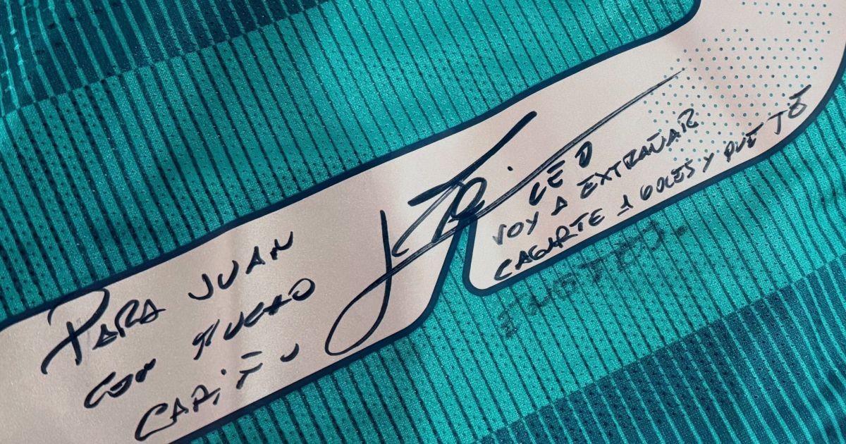 Goleiro da Argentina ganha dedicatória curiosa de Messi em camisa