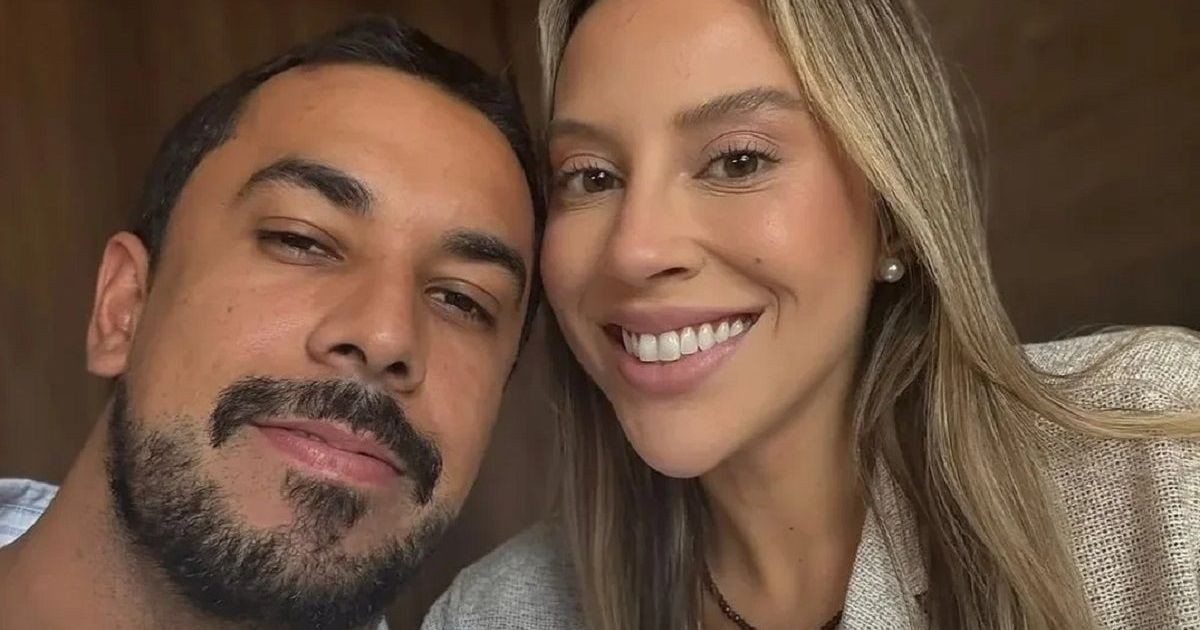 Ex-BBB’s Renata Saldanha e Maike ficam noivos; veja pedido de casamento