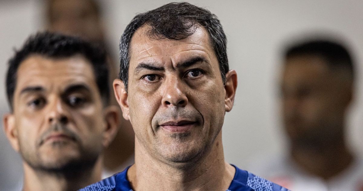 Corinthians volta à estaca zero por técnico após negativas; Carille é opção