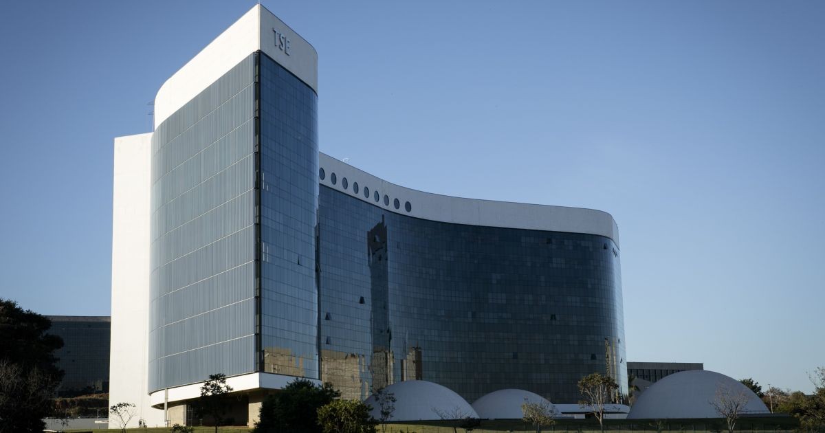 TSE suspende site que prometia criptomoeda em troca de propaganda a Flávio