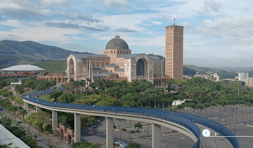 Santuário de Aparecida passa a funcionar 24 horas para acolher peregrinos