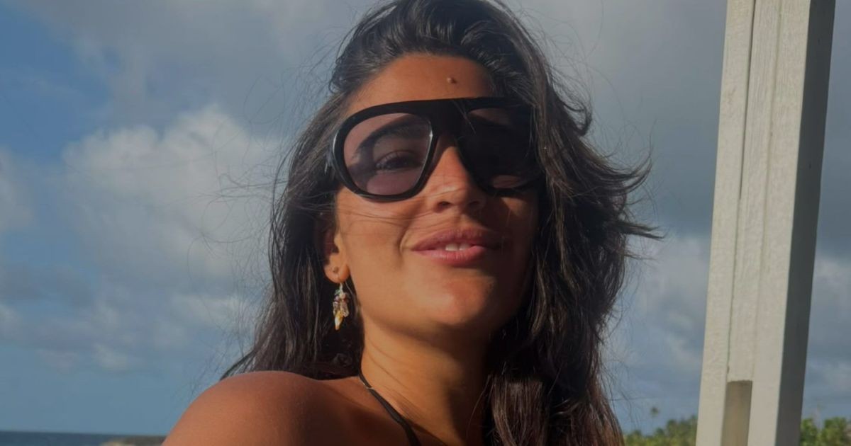 Giulia Costa explica por que evita mostrar o namorado nas redes sociais