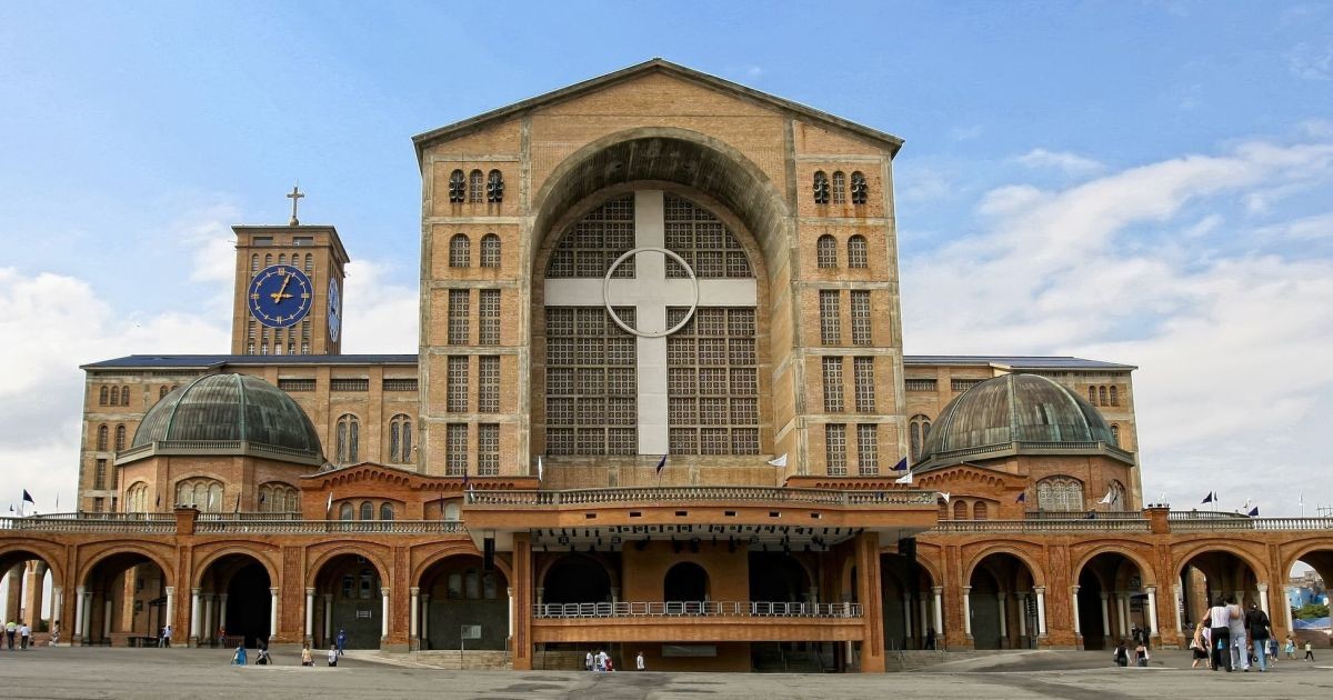 Governo de SP oferece vacinação no Santuário de Aparecida no feriado