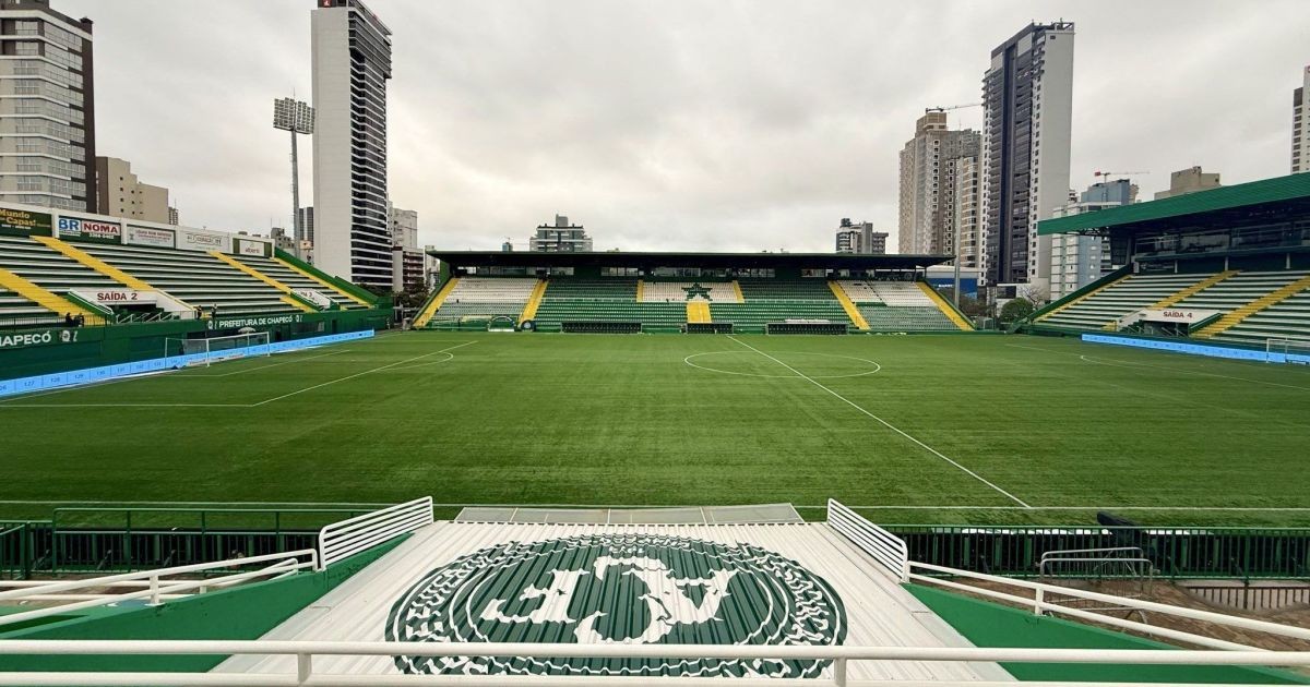 Chapecoense x Athletico: escalações e onde assistir ao jogo do Brasileirão