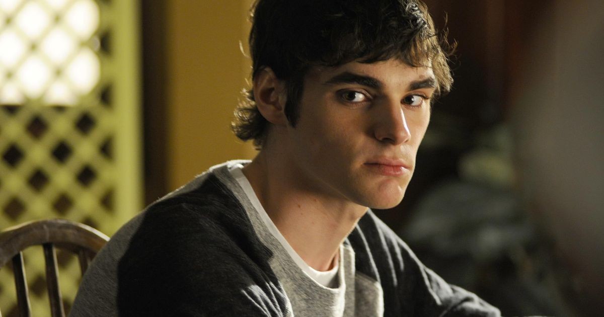 Quem era RJ Mitte, ator de “Breaking Bad” que morreu aos 34 anos