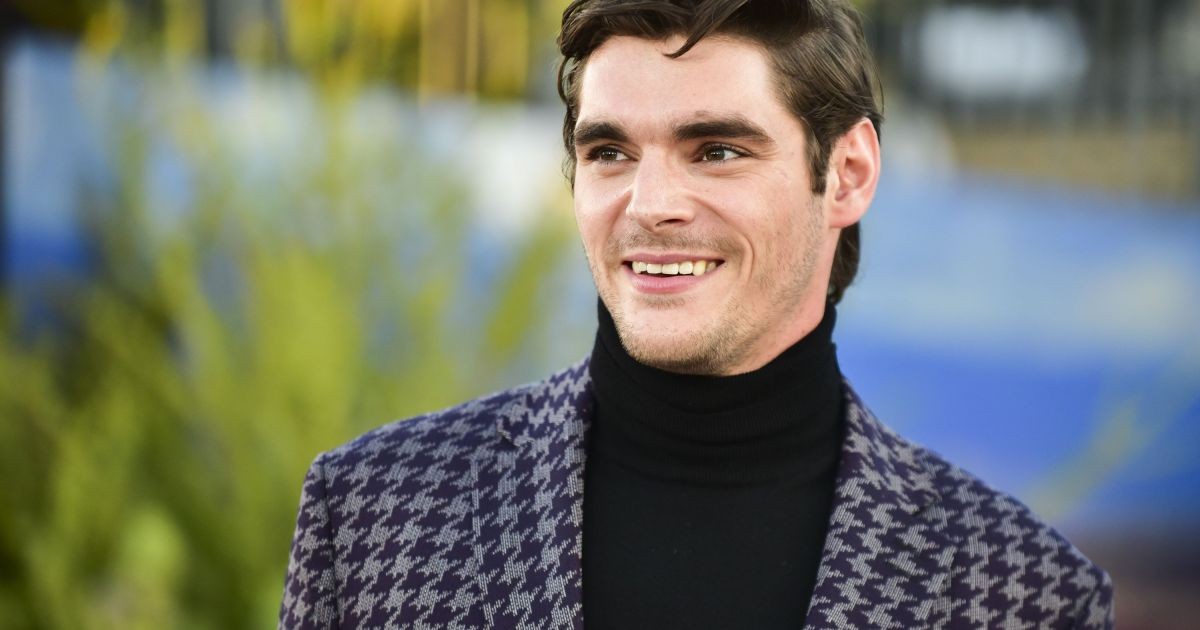 Elenco de “Breaking Bad” lamenta morte de RJ Mitte: “Coração partido”
