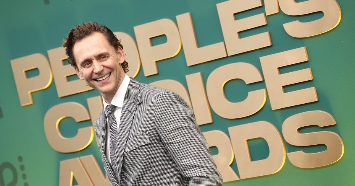 Tom Hiddleston diz que paternidade é seu “papel mais importante”